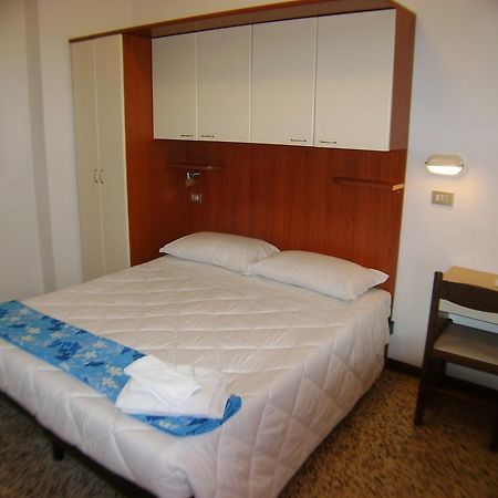 Hotel Villa Del Sole Rimini Dış mekan fotoğraf
