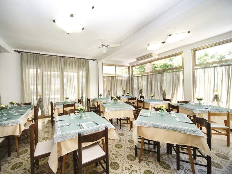 Hotel Villa Del Sole Rimini Dış mekan fotoğraf