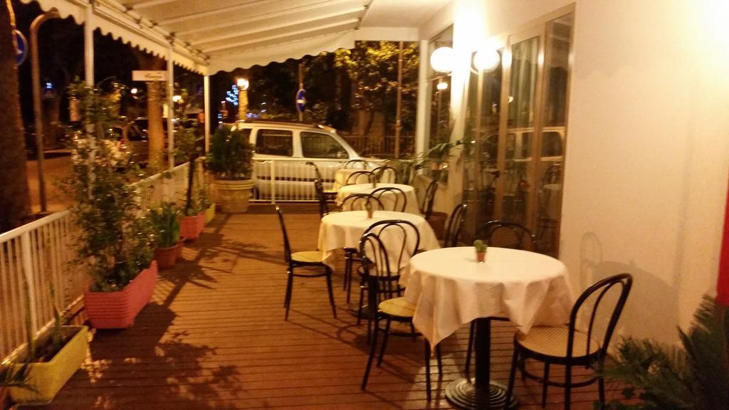 Hotel Villa Del Sole Rimini Dış mekan fotoğraf